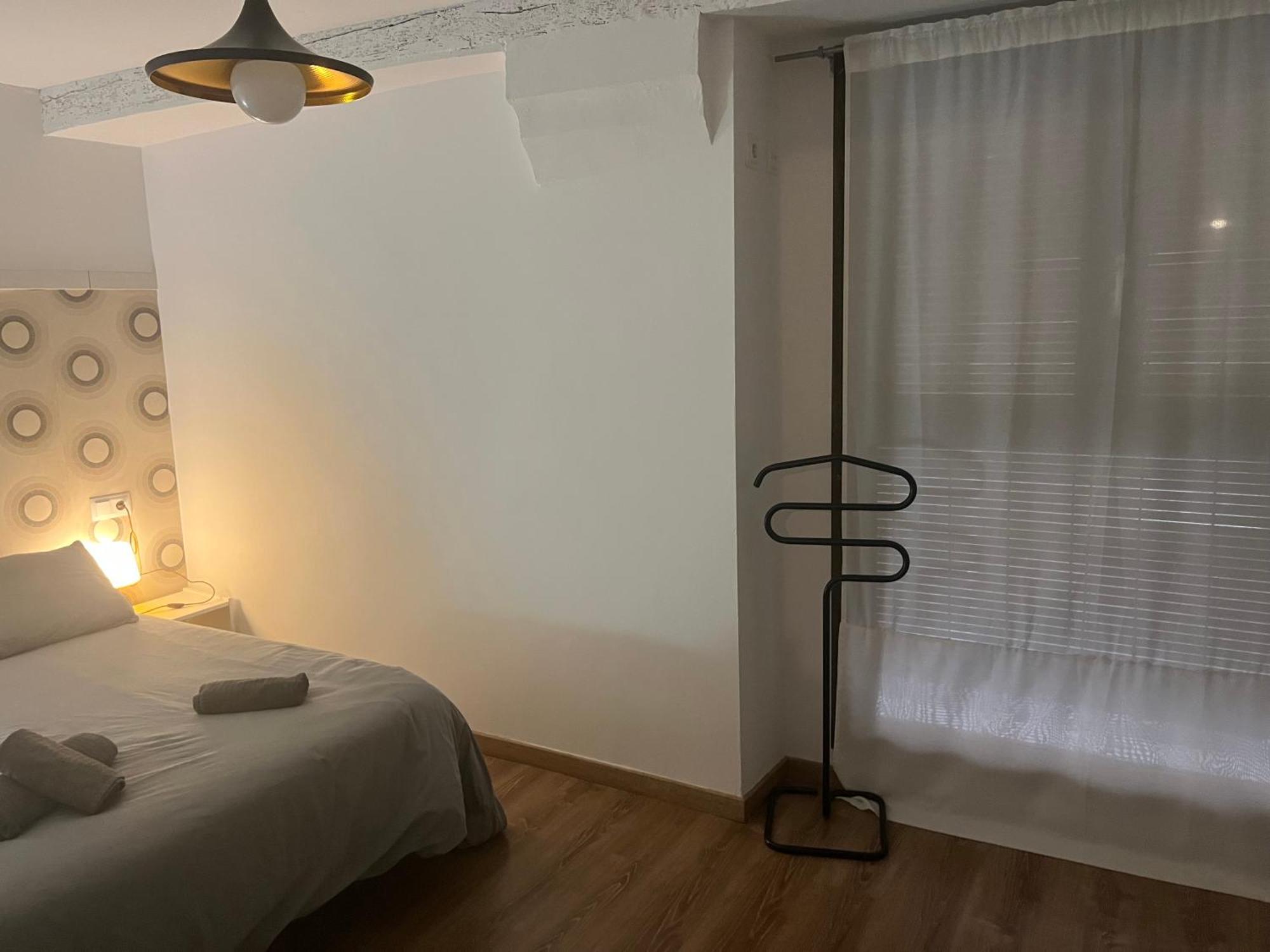 Casa Latre Somontano Apartment Barbastro Bagian luar foto